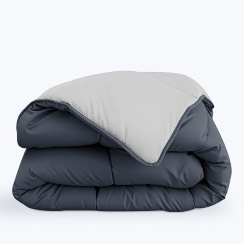 Zweifarbige Bettdecke ohne Bezug