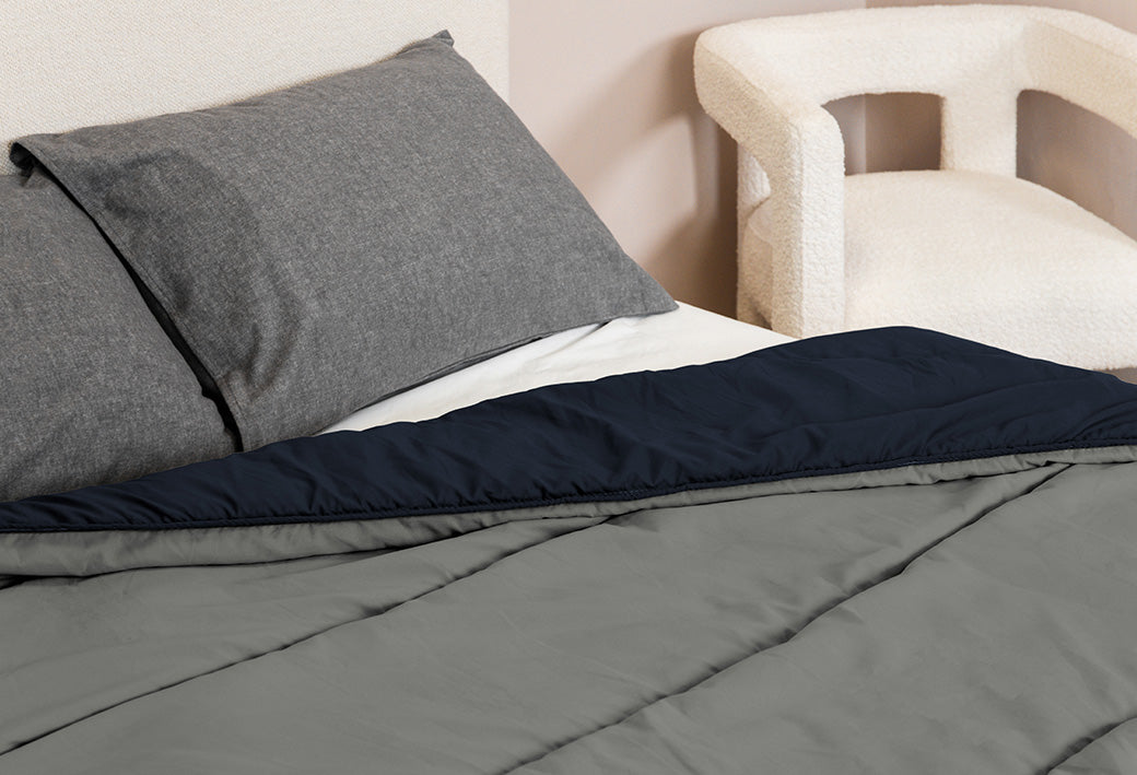 Zweifarbige Bettdecke ohne Bezug